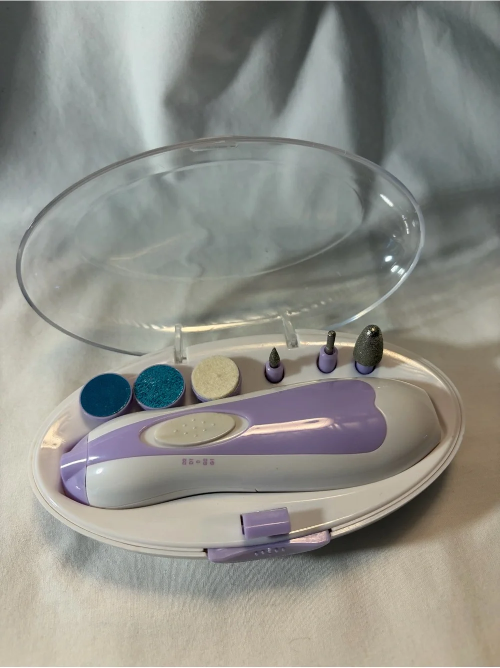 Electric Nail Care Kit in Lavender and White